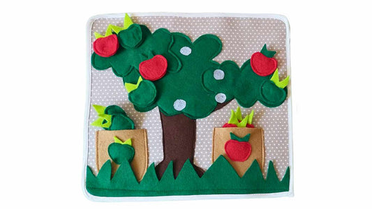 Δέντρο με μήλα